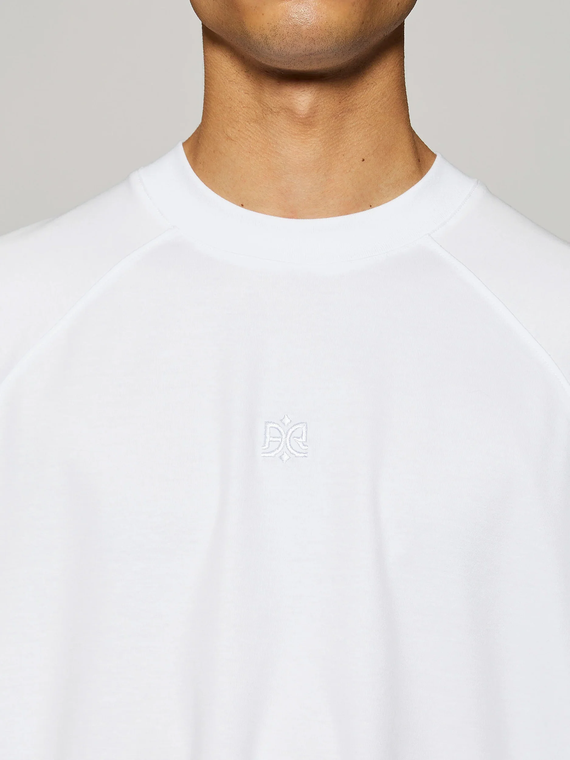 Ainker Raglan 249 White T-Shirt - Image 2