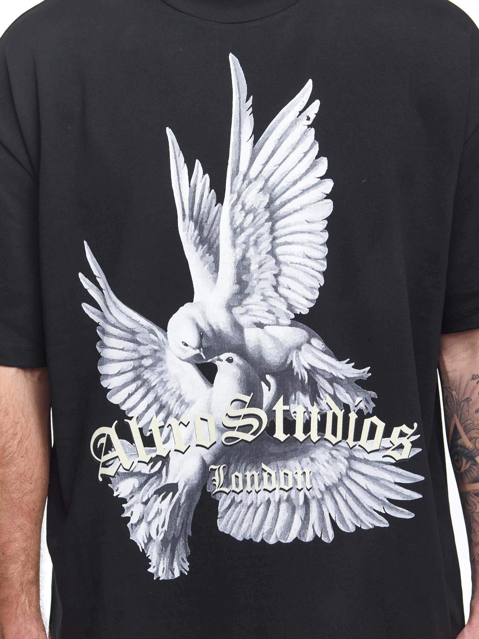 Altro Studios T-Shirt - Image 4