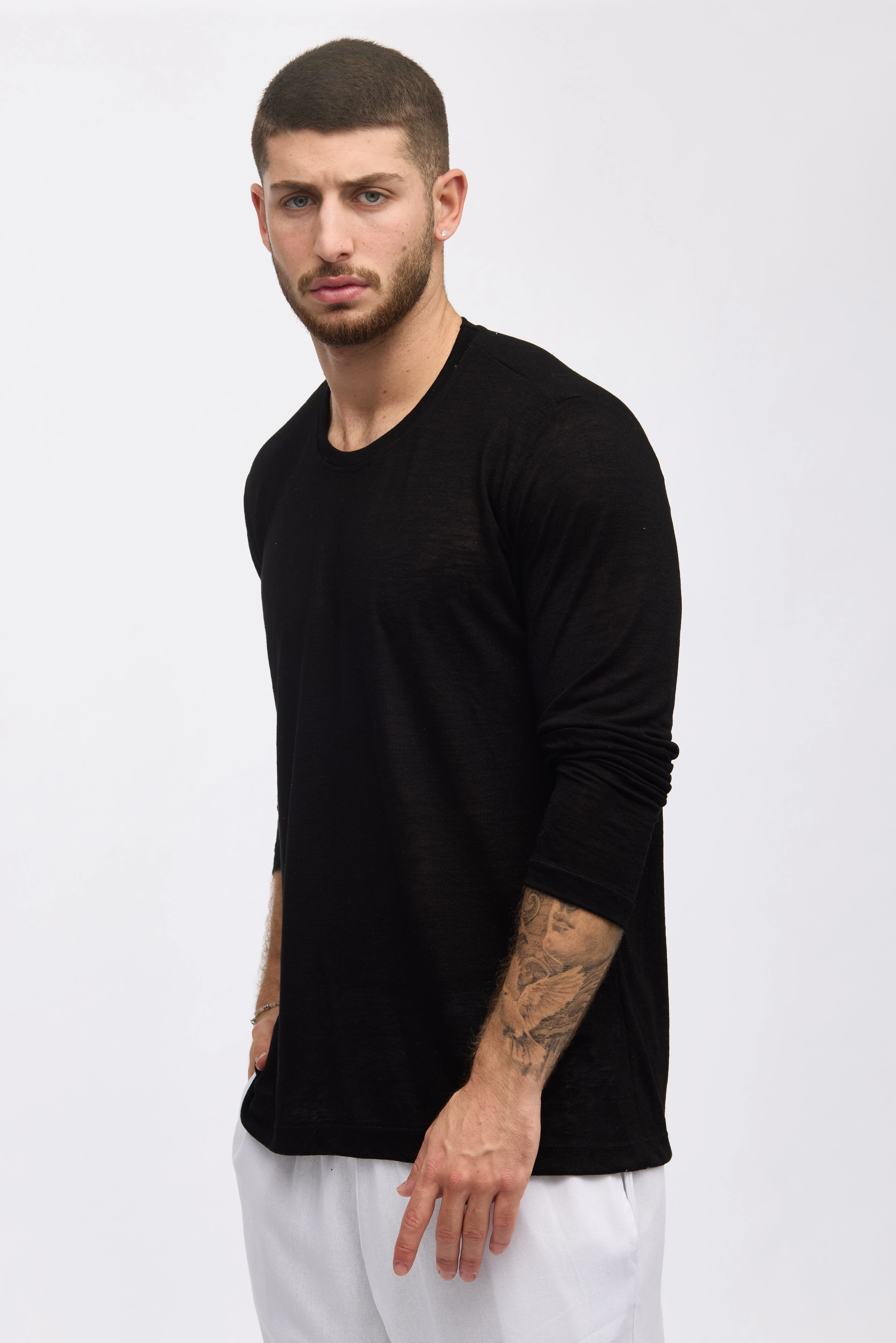 Crew Milano Relaxed Linen Long Sleeve T-Shirt - Image 8