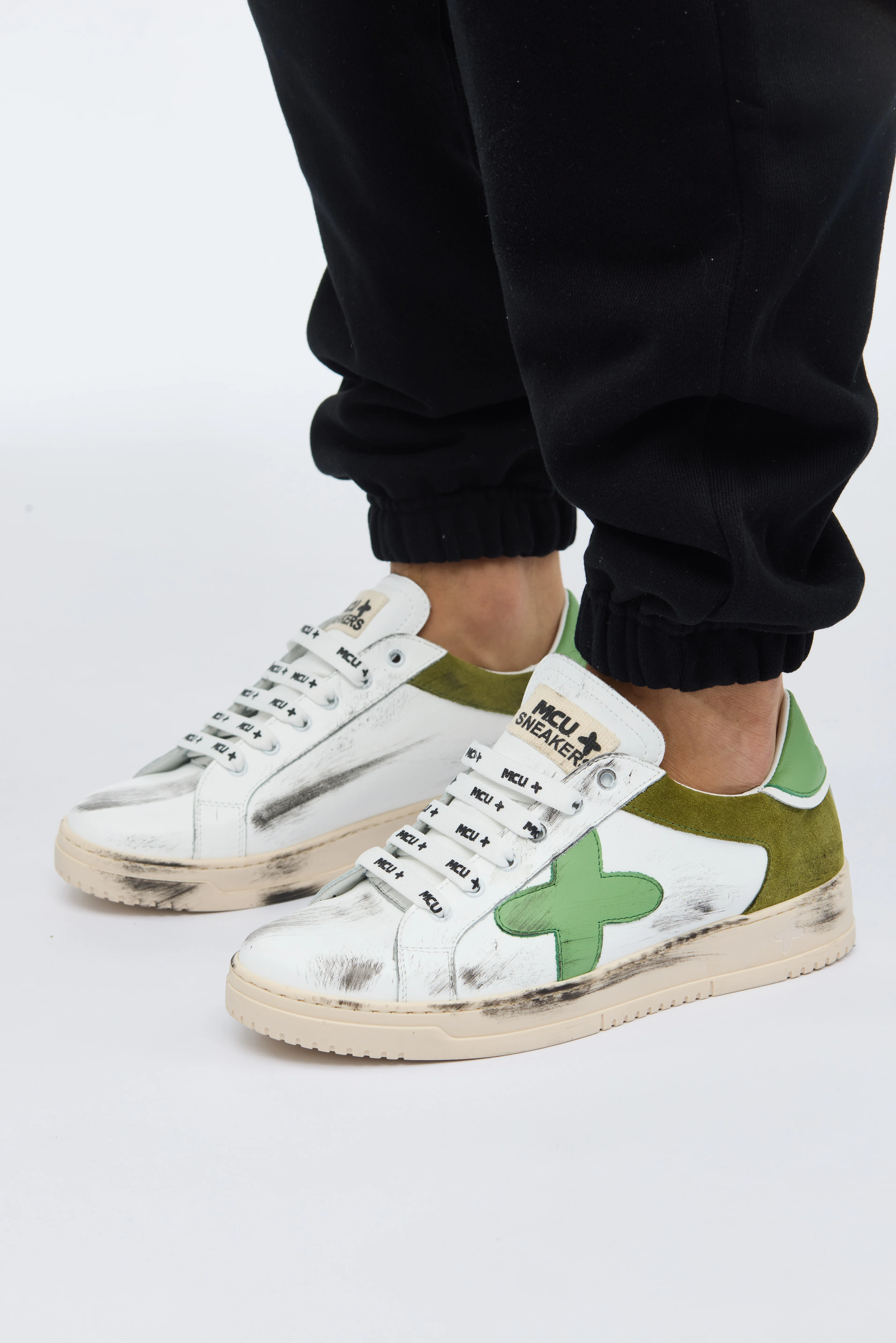 MCU Green low-top Sneakers - Image 2
